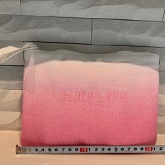 GUERLAIN ノベルティポーチの画像