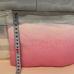 GUERLAIN ノベルティポーチの画像
