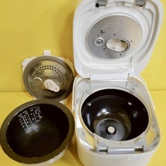 炊飯器　TOSHIBA　の画像