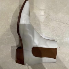 【美品】CELINE セリーヌ チェルシーブーツ ホワイト 41 CELINE  /  サイズ : 26cmの画像