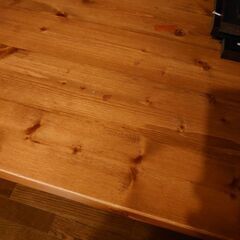 ダイニングテーブルの画像