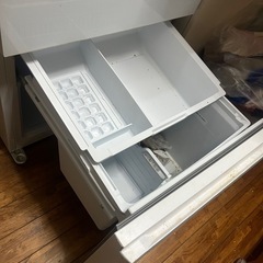 冷蔵庫【Hisense】358L の画像