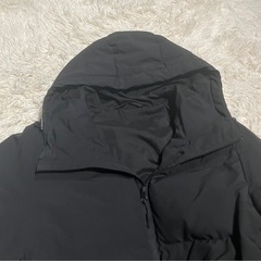 GU ジーユー 秋冬 Sサイズ ヒートパデッドブルゾン ダウンパーカ ダウンジャケット 中綿 パフジャケットの画像