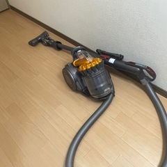 ダイソン クリーナー DC22 Dyson掃除機の画像