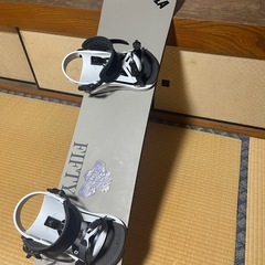 ほぼ新品
スノーボード板ビンディングの画像