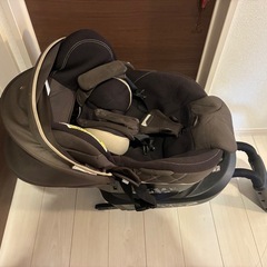 AILEBEBEのチャイルドシート　新生児から体重、18キロまで
の画像