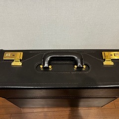 コクヨ　アタッシュケース　ハードケース　ビジネスバッグの画像