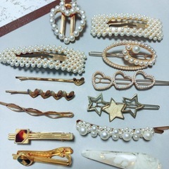 髪留め⭐︎13個セットの画像