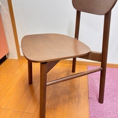木目調チェアーの画像