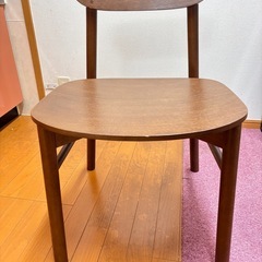 木目調チェアーの画像
