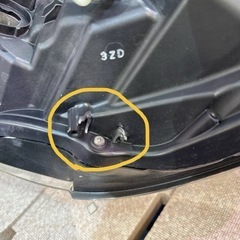 レクサスIS 左ヘッドライトの画像