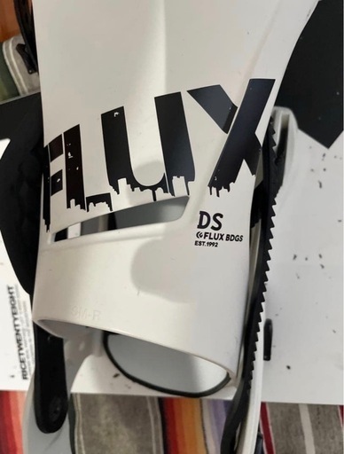 RICE28 22-23モデル スノーボード FLUX DS ビンディング付き
