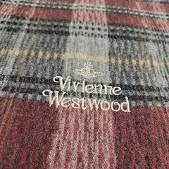 年末まで！vivienne westwood 　レアチェック柄マフラーの画像