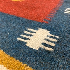 147cm×104cm ハンドメイド キリム 手織り ラグ カーペット 絨毯 ギャッベ　トライバル の画像