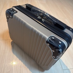 キャリーケース　ハンドバッグの画像