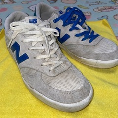 ニューバランスNB スニーカー CRT300GDの画像