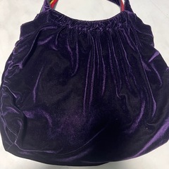 【アーノルドパーマー】紫　ベロア手提げバッグの画像