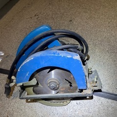 電動丸鋸の画像