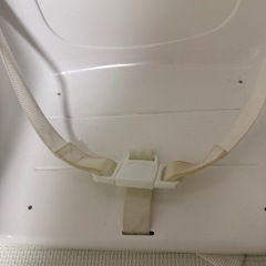 ジャングルジム、滑り台、ブランコ付きの画像