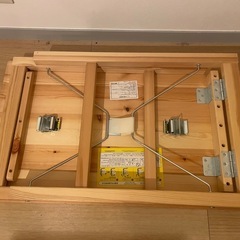 折りたたみ机の画像