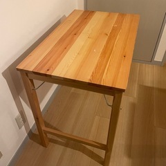折りたたみ机の画像