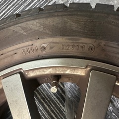 フィアット500用のスタッドレスタイヤ4本セット（ホイール付き）ですの画像