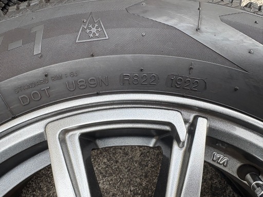 【スタッドレスタイヤ ホイールセット】195/65R15