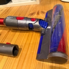 ジャンク　dyson v8 slim fluffy  の画像