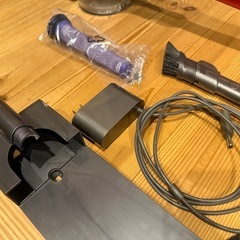 ジャンク　dyson v8 slim fluffy  の画像