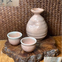 【萩焼】陶楽造 酒器 セット 共箱 陶印有 徳利 ぐい呑 3点セット 良品 和美術 骨董 古玩 懐石道具 茶道具 煎茶道具 華道具 猪口の画像