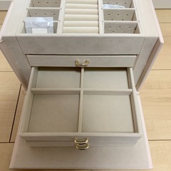 【新品未使用】Vlando アクセサリーボックスの画像