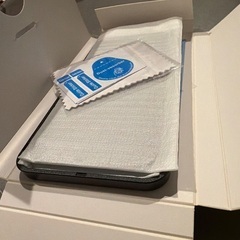 iPhone15 覗き見防止フィルム　ガラスフィルムの画像