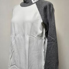 新品タグ付き pierre cardin ピエールカルダン ハイネック ニットの画像