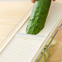 【四季の森フォレオ周辺】KITINTO 多機能スライサー 5種刃 おろし 千切り スライス 安全ホルダーの画像