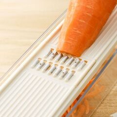 【四季の森フォレオ周辺】KITINTO 多機能スライサー 5種刃 おろし 千切り スライス 安全ホルダーの画像