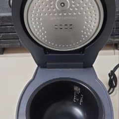 アイリスオーヤマ 炊飯器 ３合炊きの画像