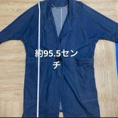 ブルーデニムチェスターコートの画像