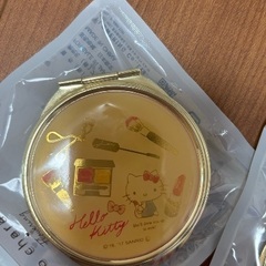 折りたたみミラーの画像