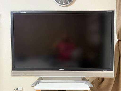 SHARP AQUOS 52 (GAHAGAHA) 出戸のテレビ《液晶テレビ》の中古あげます
