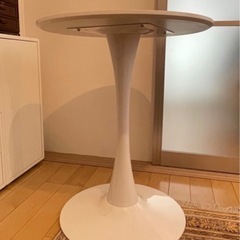 カフェテーブル　円テーブルの画像