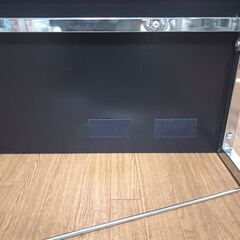 鏡面仕上げ ブラック デスクの画像