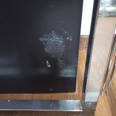 鏡面仕上げ ブラック デスクの画像