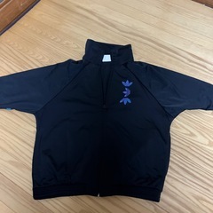 葉っぱadidasジャージ上下セットの画像