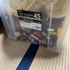 おもちゃ　レゴたくさんの画像