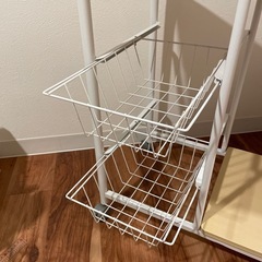 収納カートの画像