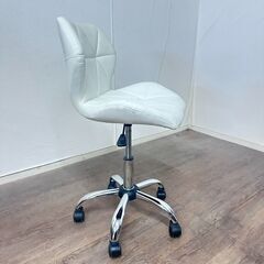 アウトレット　　回転　昇降式　チェア 事務椅子　イス　ホワイトの画像