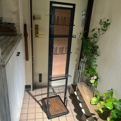 ダイソン充電ラックの画像