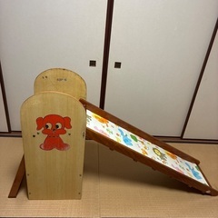 木製滑り台の画像