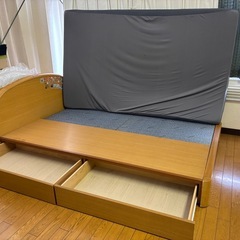 フランスベッドのベッドフレームの画像