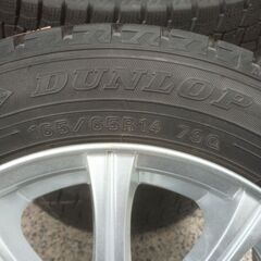 165/65R14 ダンロップ WM02 2023年製 スタッドレス＋14インチアルミ 4本｜工賃別の画像